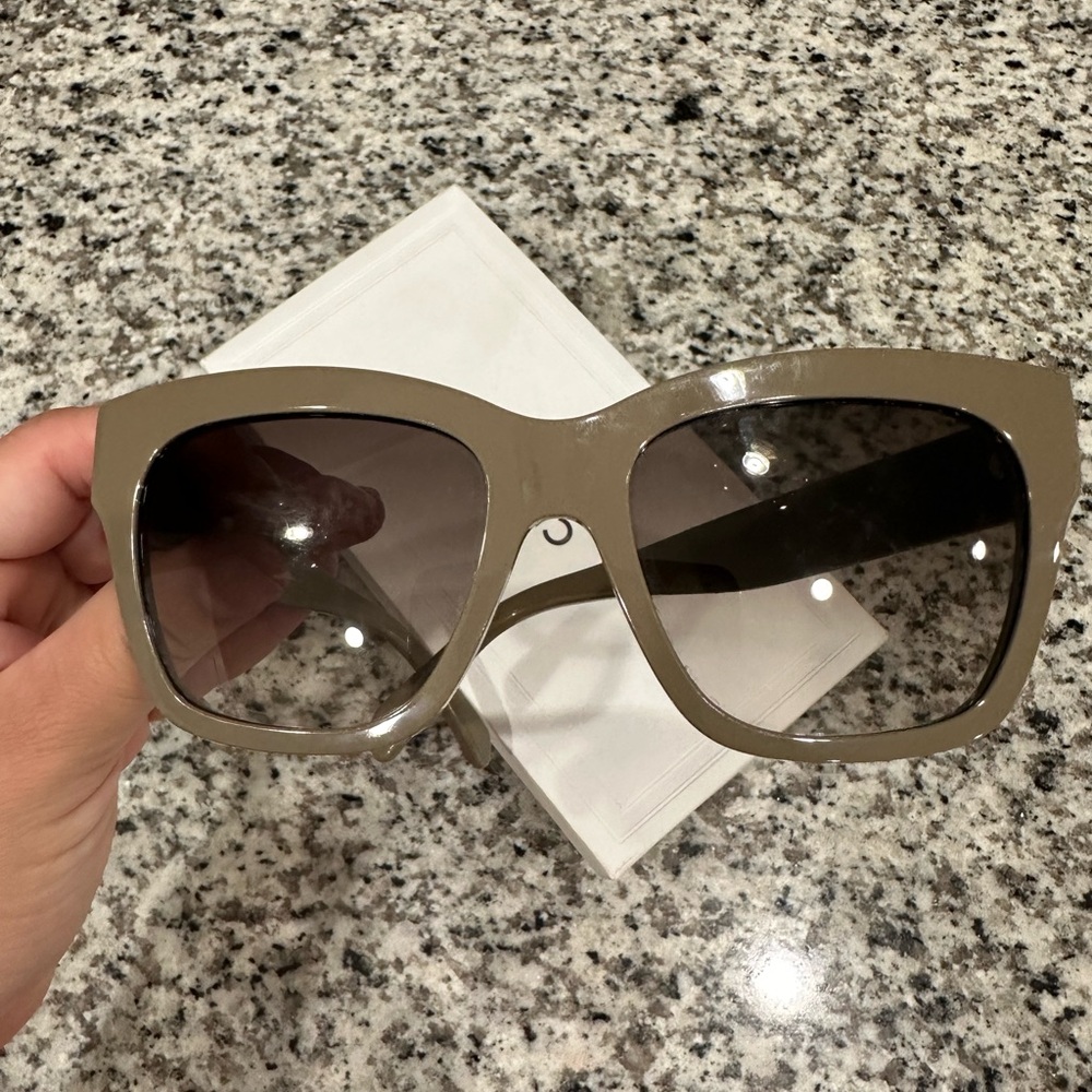 CELINE TRIOMPE ACETATE SQUARE SUNGLASSES BEIGE GRADIENT BROWN - Picture 9 of 14